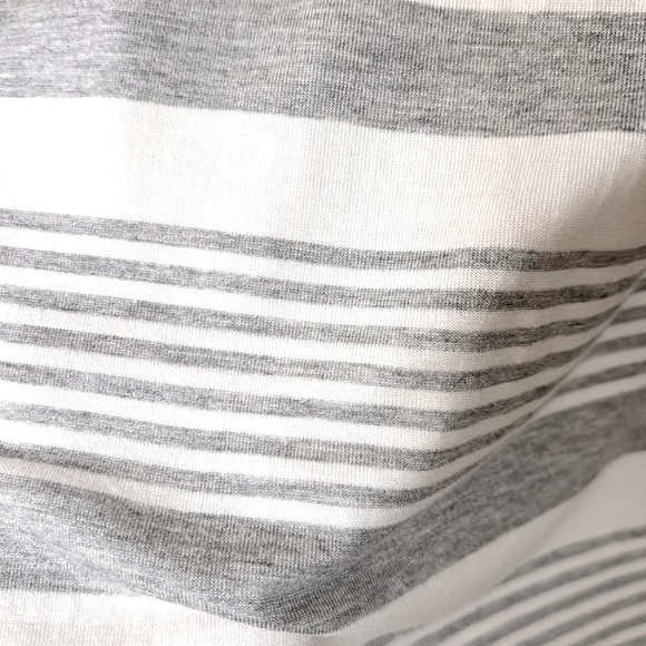 FINAL PRICE!!! NWOT Lily & Lola On Or Off Shoulder Striped Ruffle Maxi Dress - Picture 8 of 9